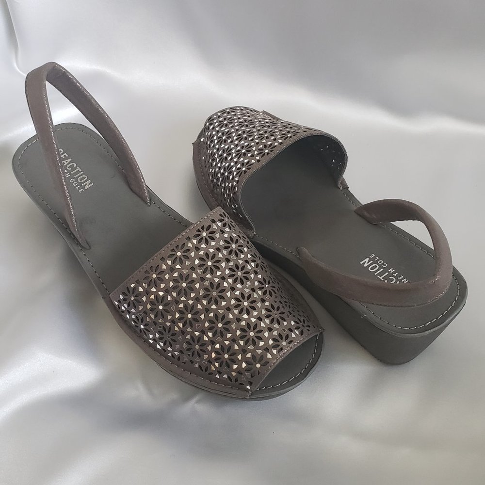 Kenneth Cole REACTION Women's Fine Glass Sandal - 10 M